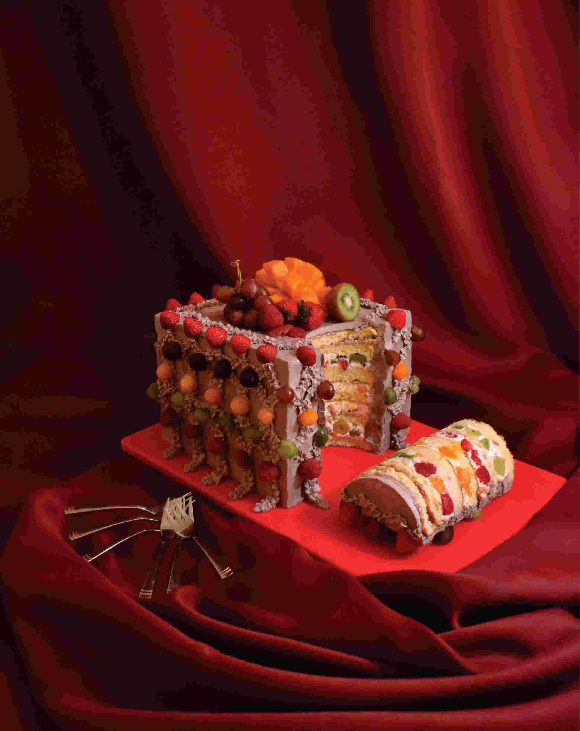 Cube Cake by Michelle Ashurov of Reverie Deli - FeaturedImage_SS2022_ArtistsBlock