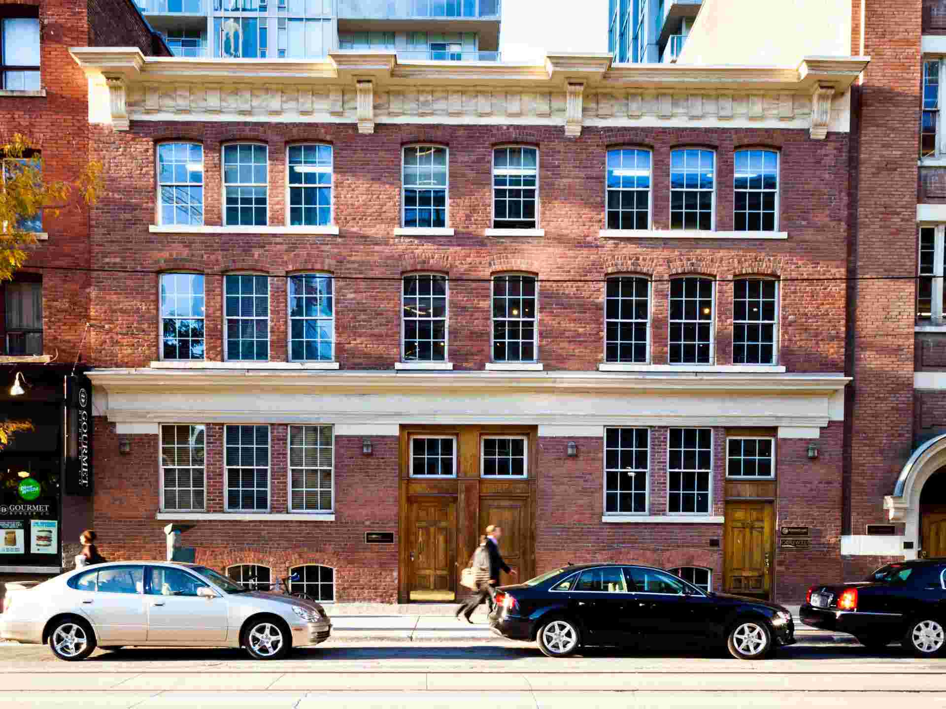 208-210 Adelaide W - 208-adelaide-st-w-exterior-building-streetview-featured