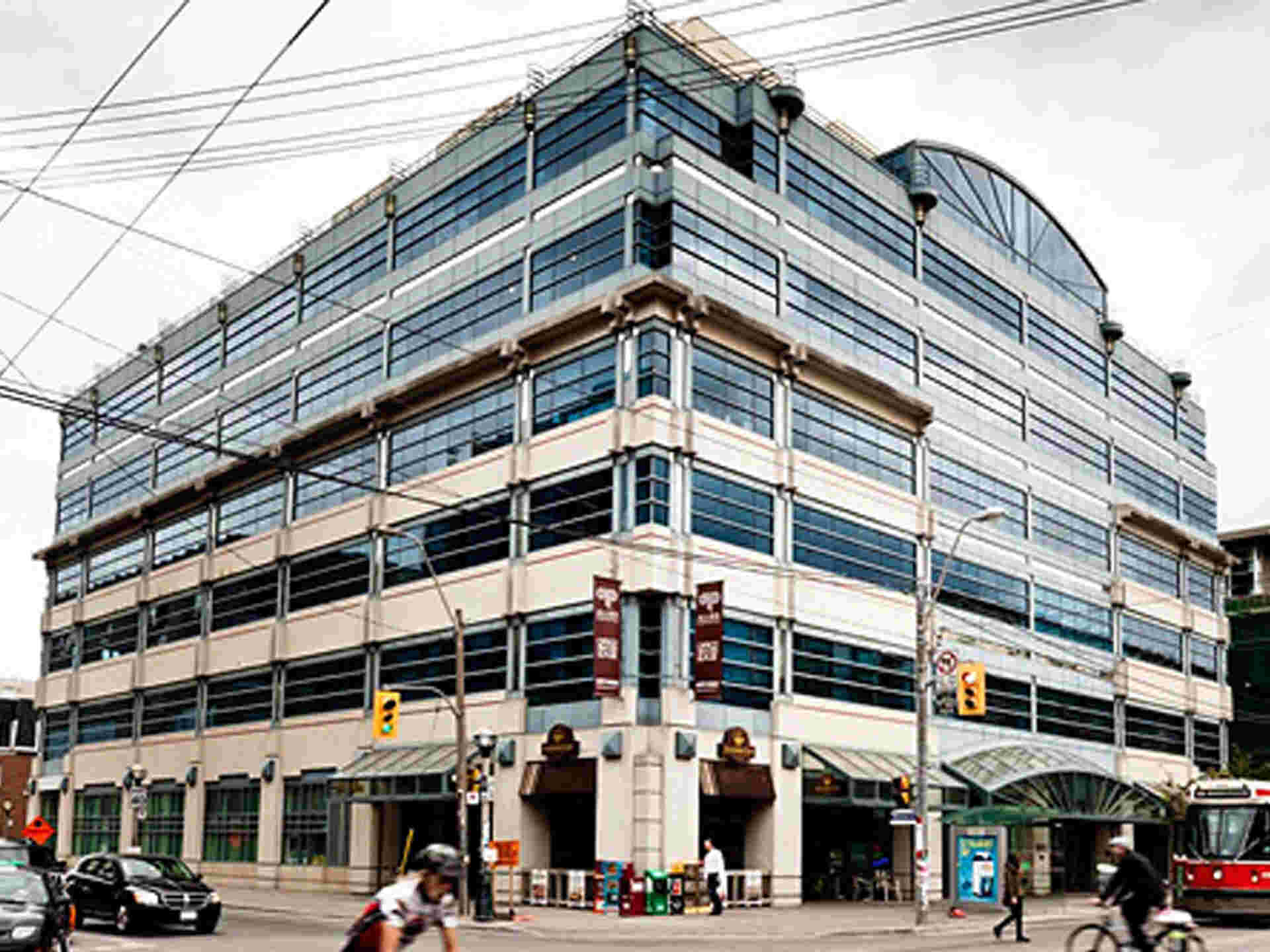 905 King W - 905-king-w-exterior-shot-streetview-featured