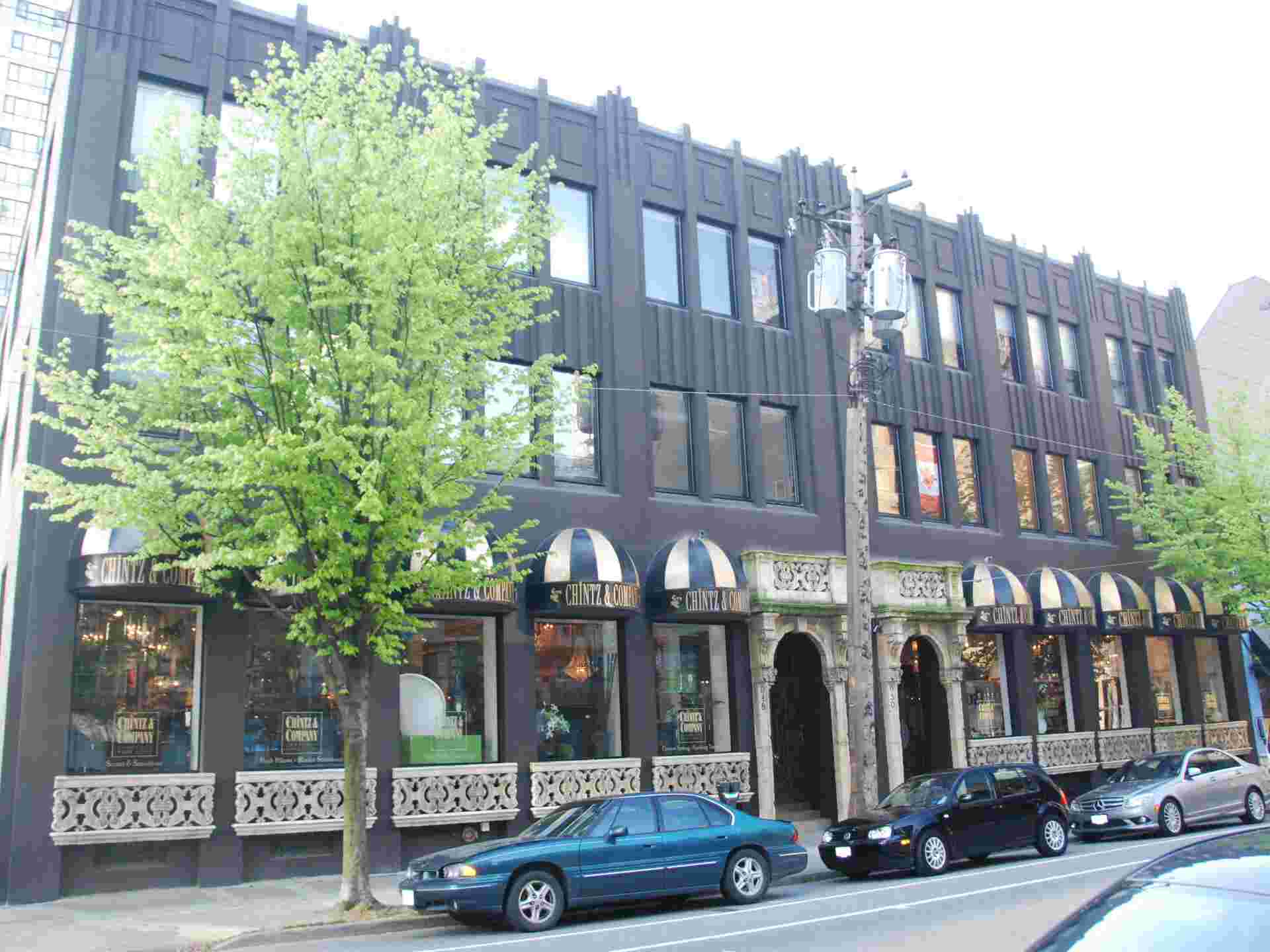 948-950 Homer Street - 948-950-homer-st-exterior-black-building