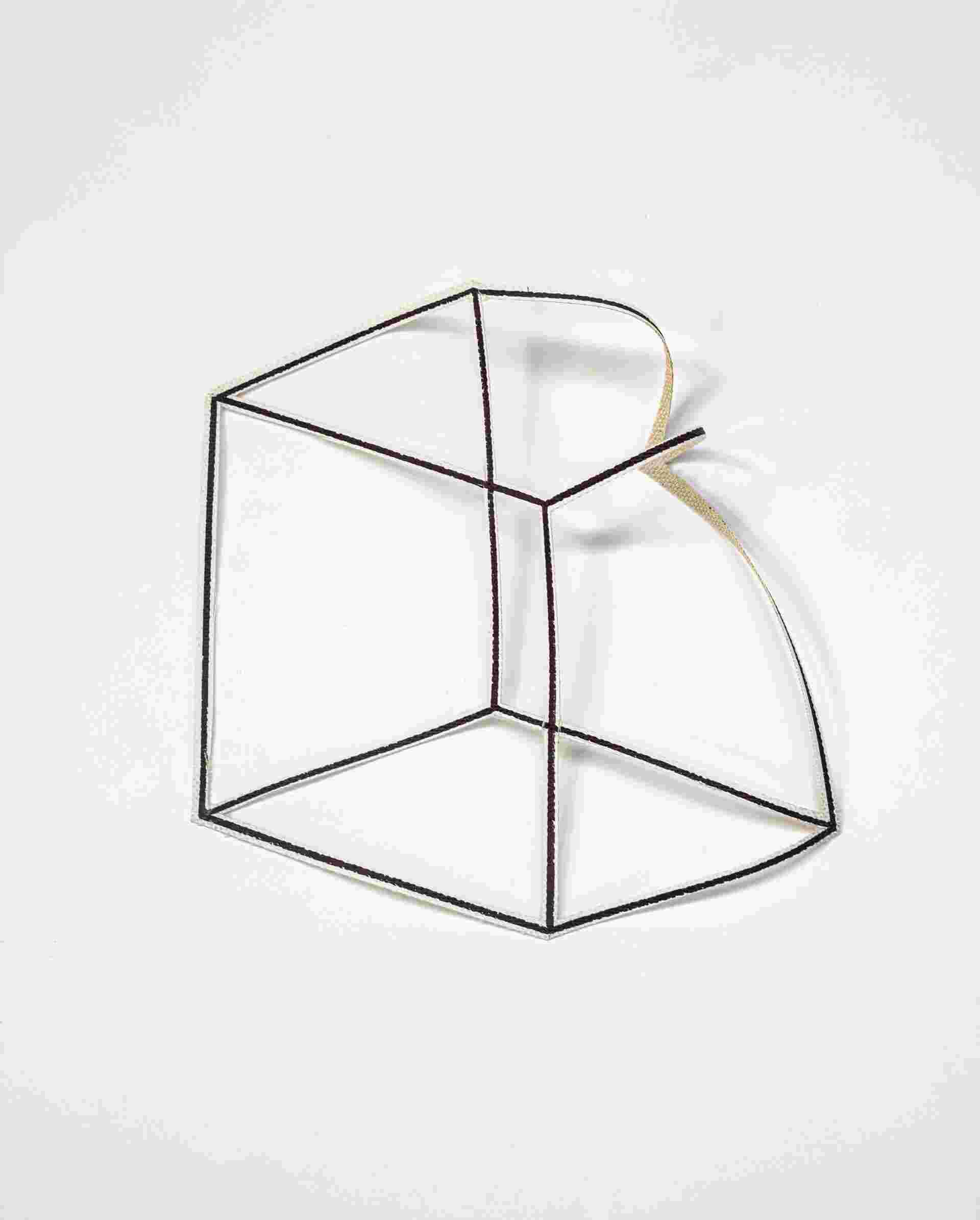 Untitled (Cube) de Joy Walker - FeaturedImage_ArtistBlock