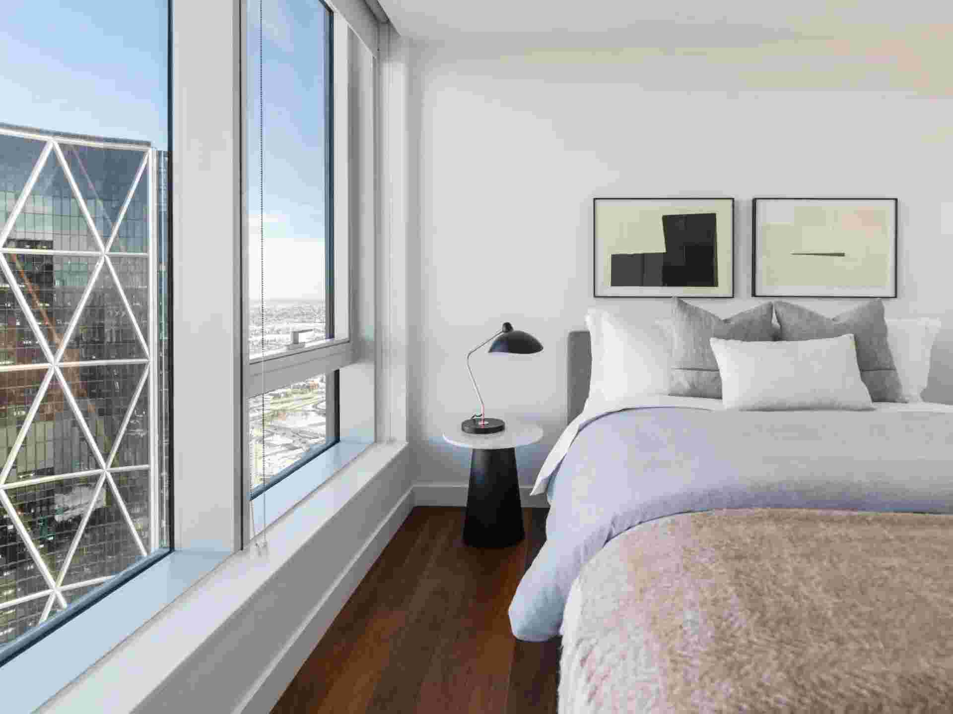 Résidentiels - condo-bedroom-with-city-view