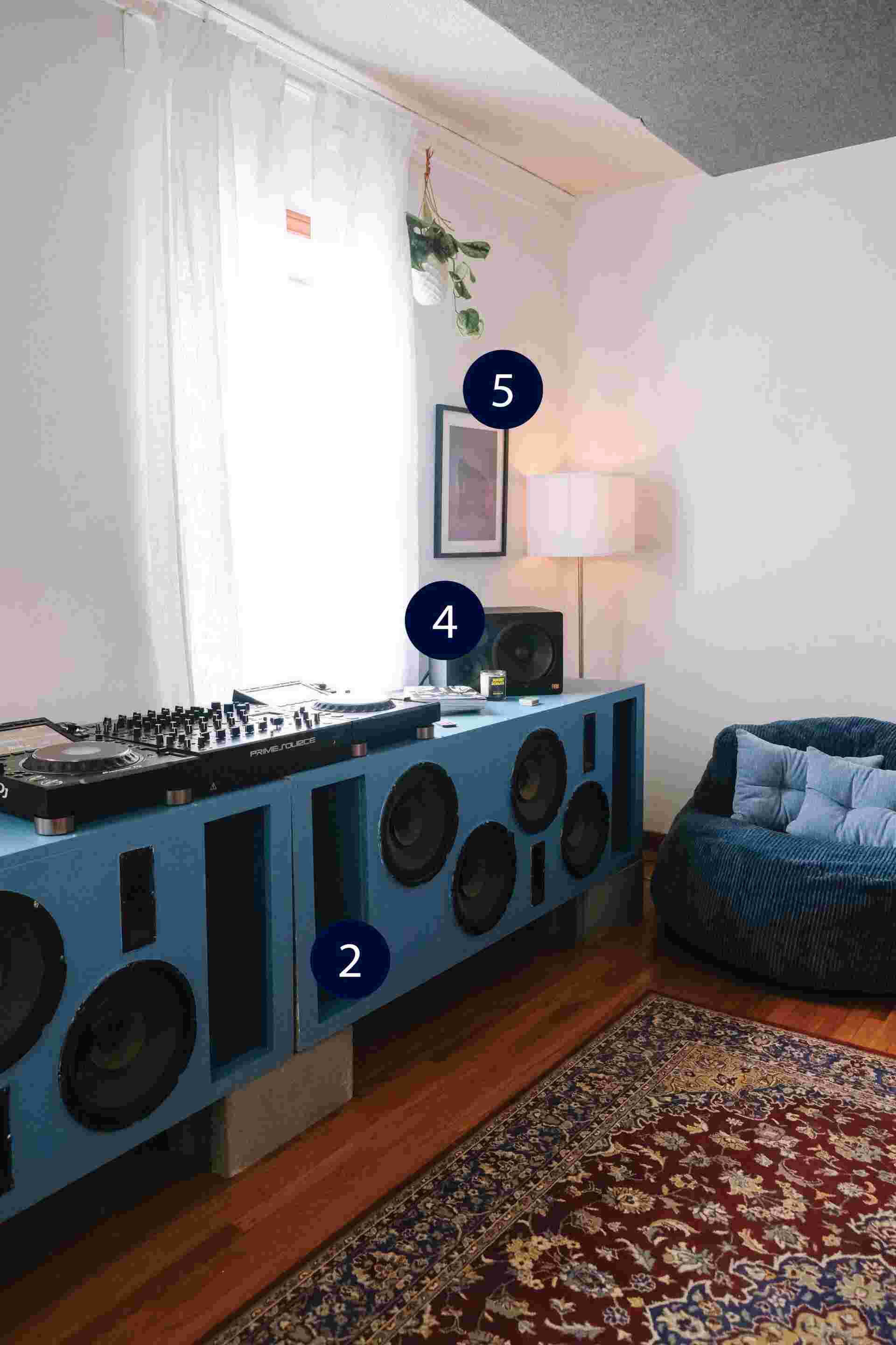 Sonic Space - 2-home-audio-setup-speakers