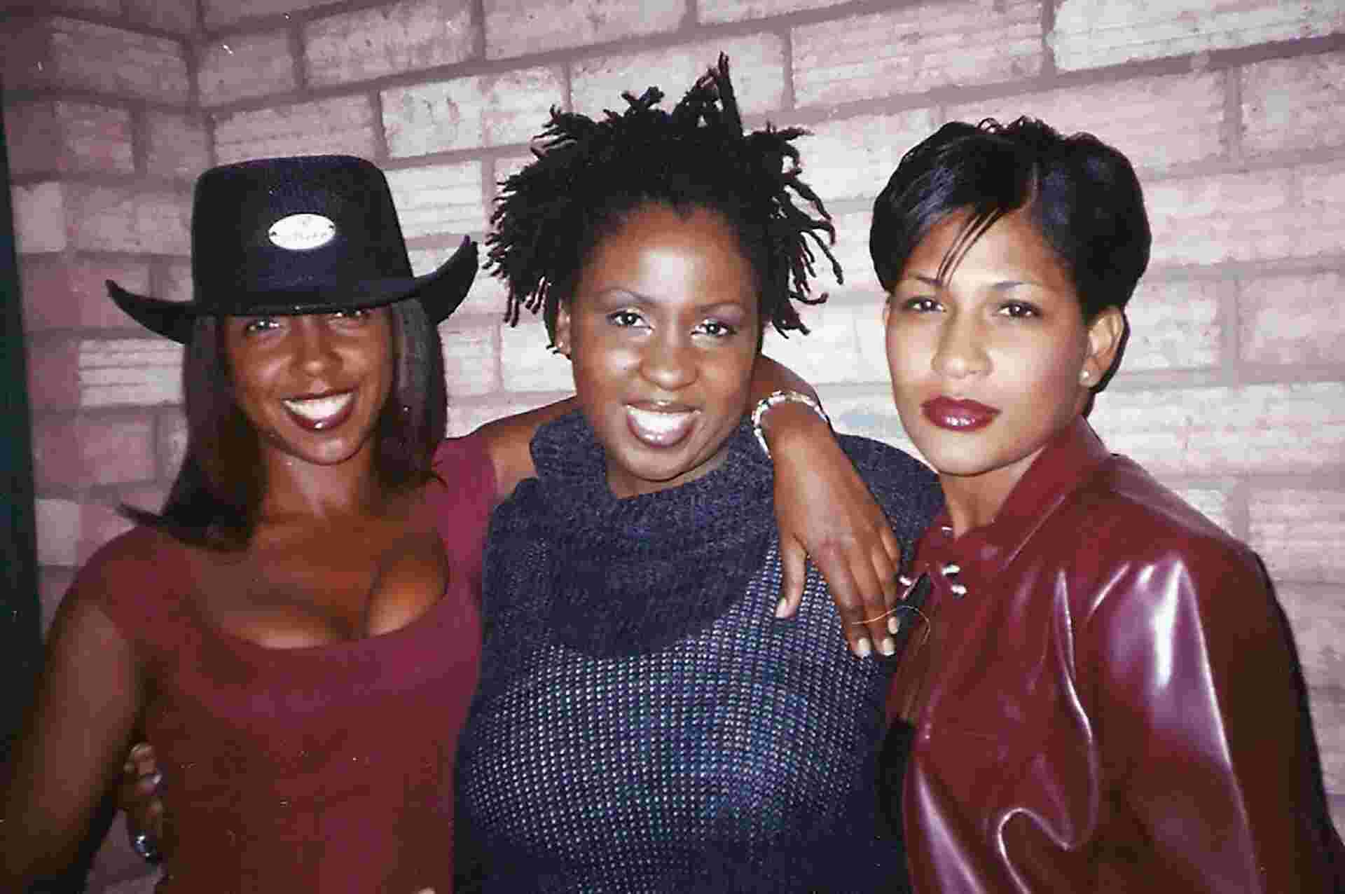Sweet Accolades - 4-three-women-portrait-event