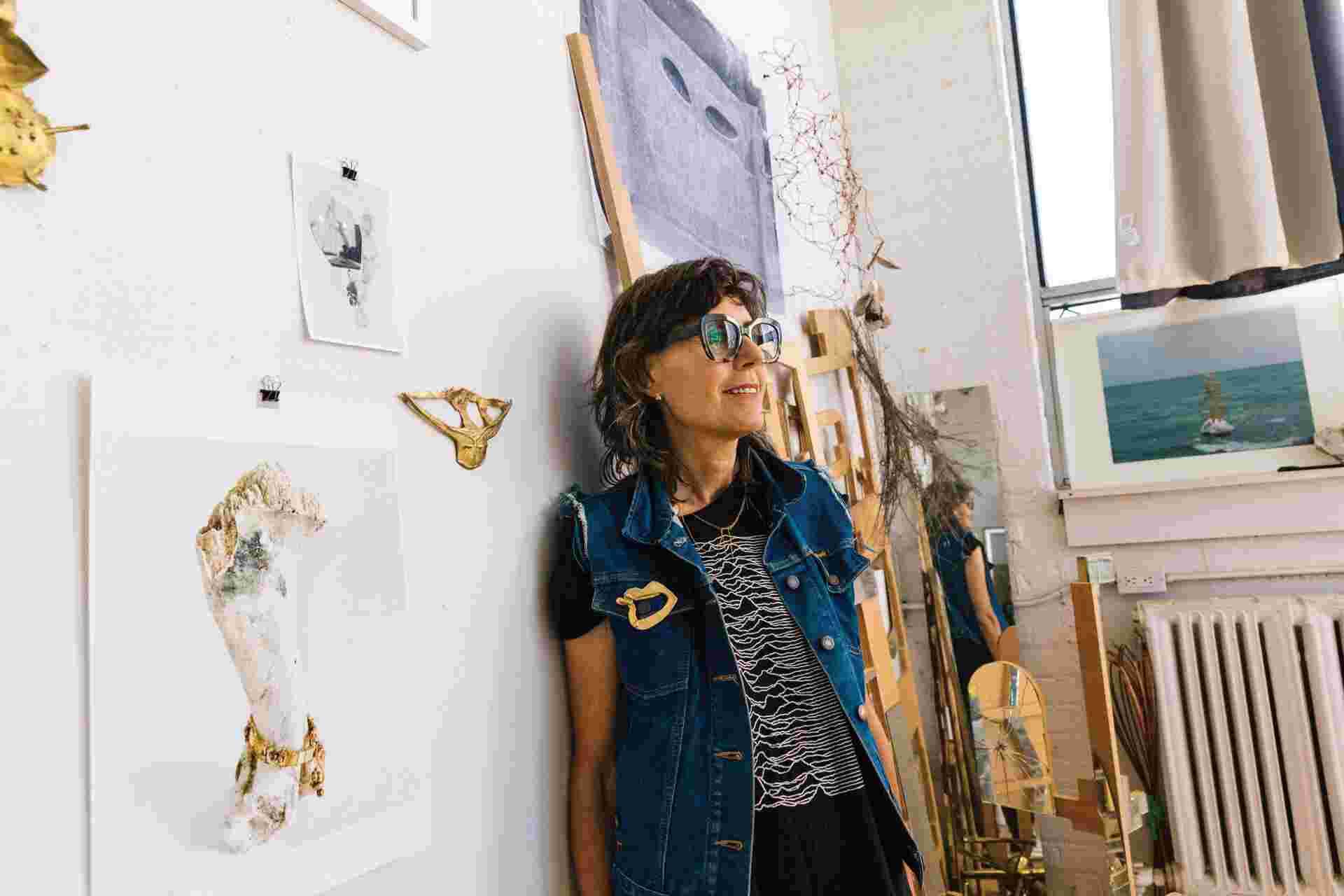 The Sound of Silence - 8-artist-portrait-studio