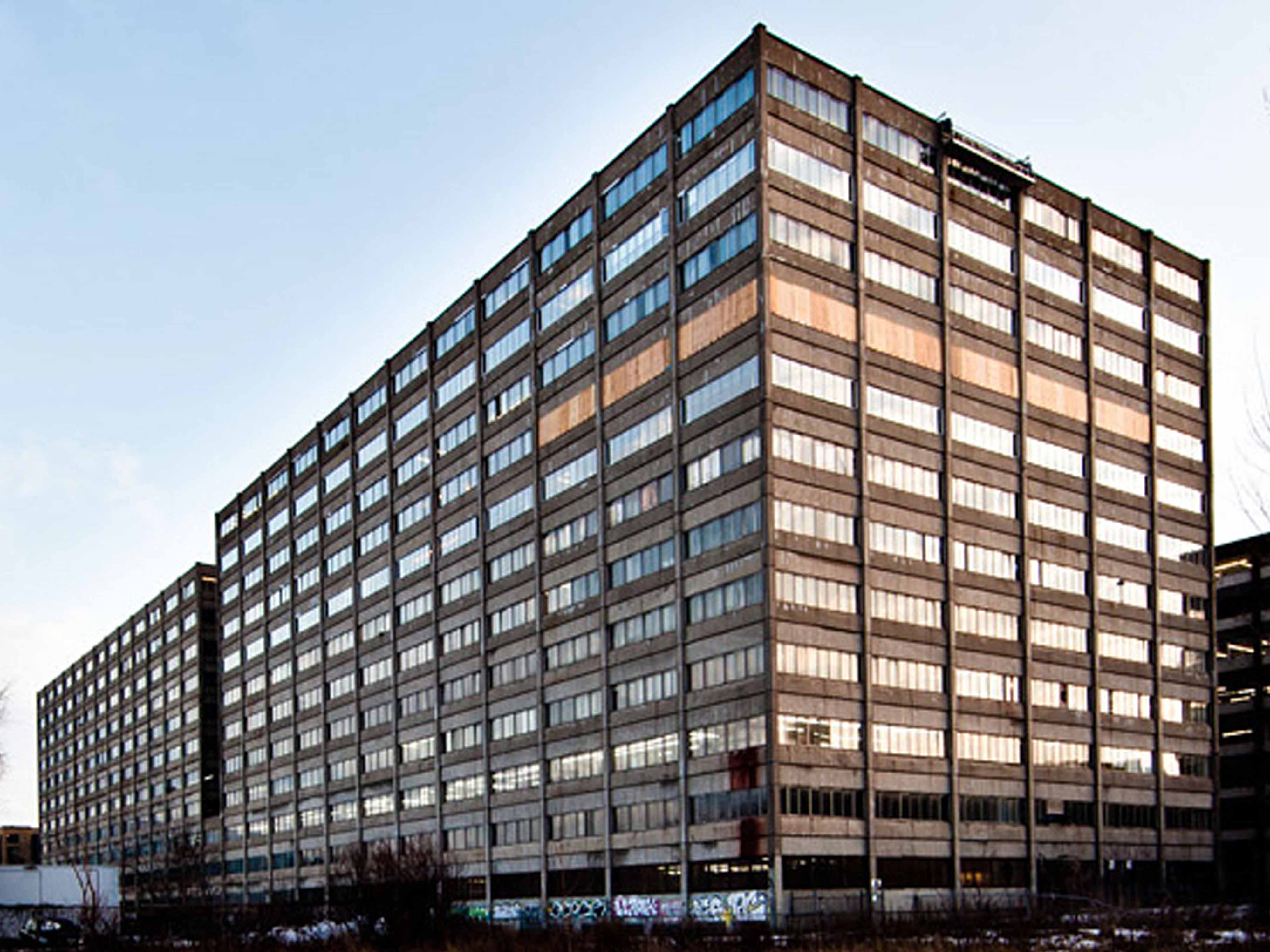 5445 De Gaspé Montreal, QC Allied REIT